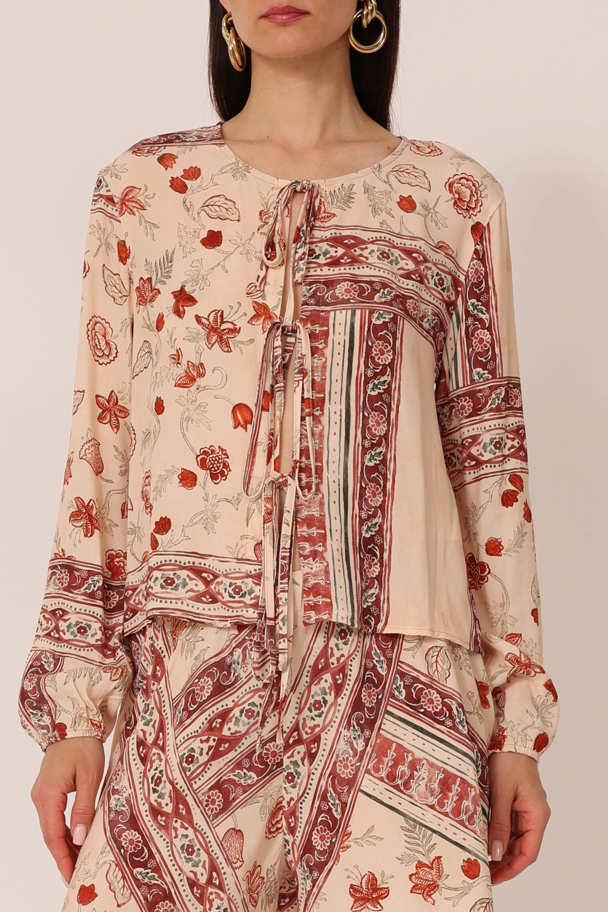 Camicia fantasia fiori 100% viscosa