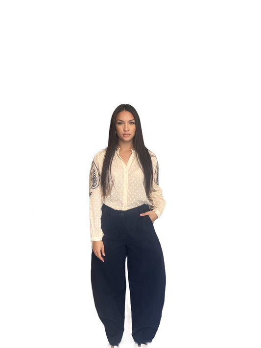 Camicia 100% cotone con fiori ricamati