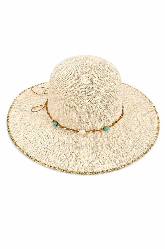 Cappello in paglia con filo di lurex e conchiglie decorative