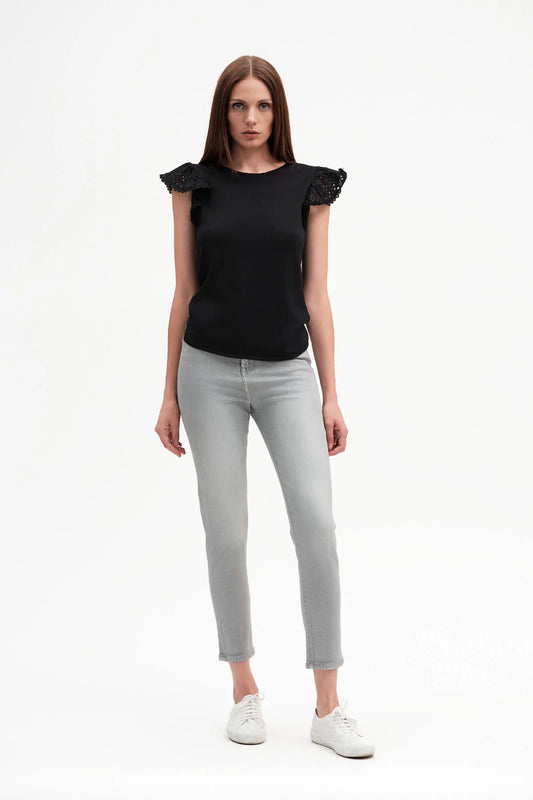 Maglia bianca maniche volant sangallo
